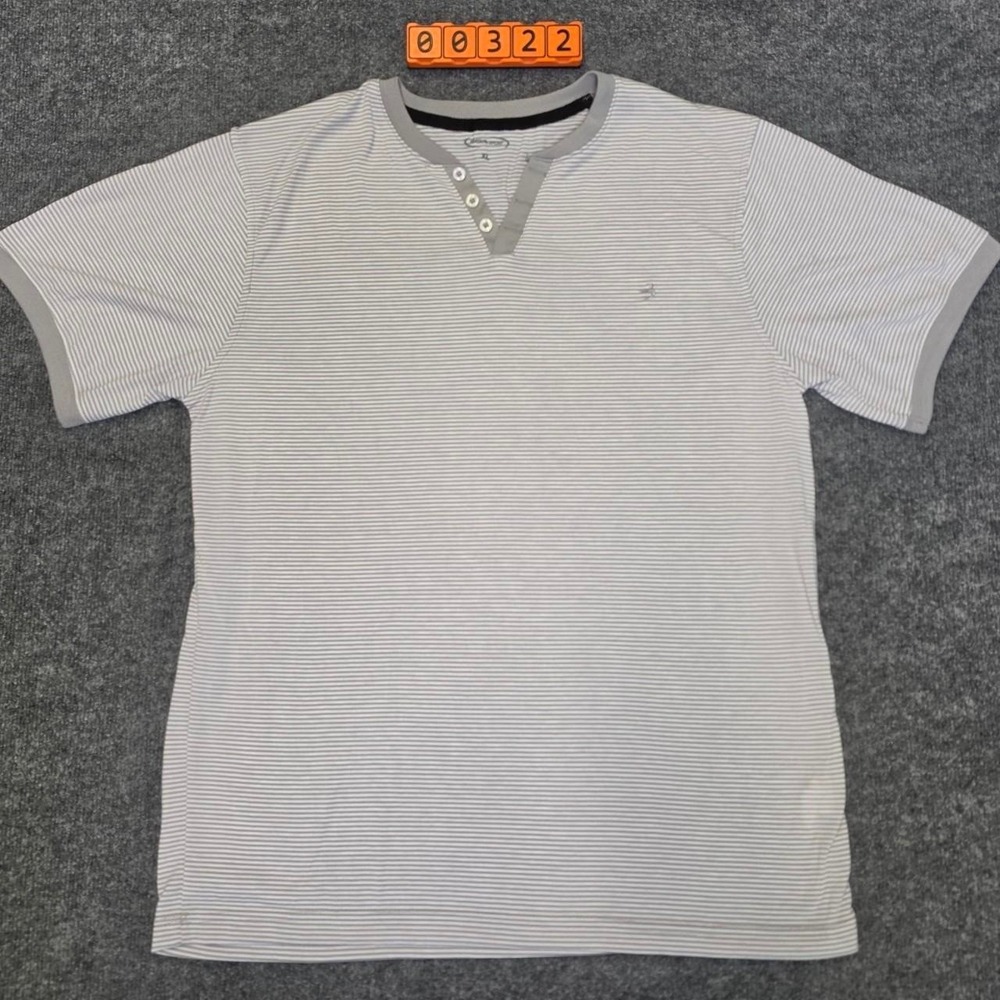 Y2K Skater Style Gray & White Horizontal Striped Vertical Sport T-Shirt. XL.